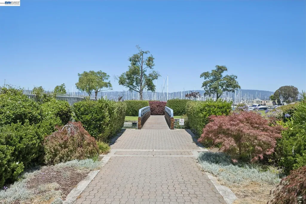 13 Regulus Court Alameda CA 94501