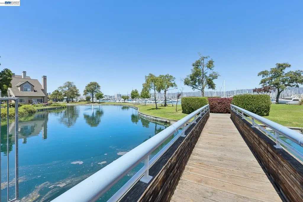 13 Regulus Court Alameda CA 94501