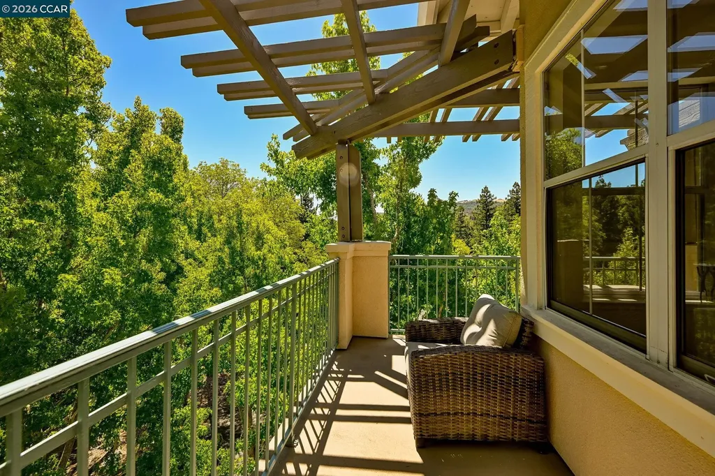 1860 Tice Creek Drive Walnut Creek CA 94595