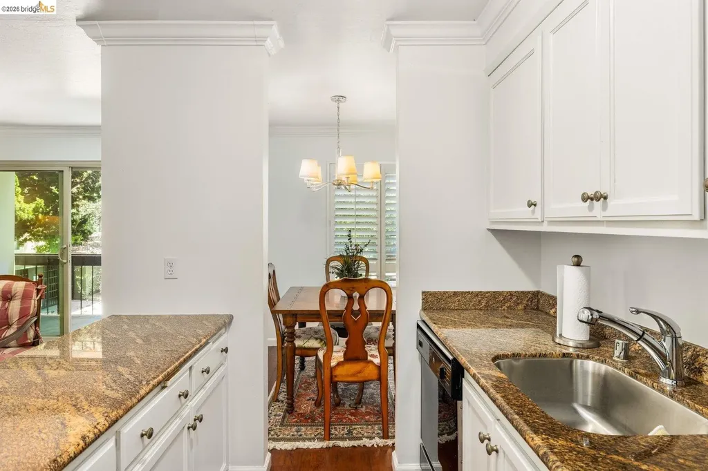 551 Jean Street Oakland CA 94610