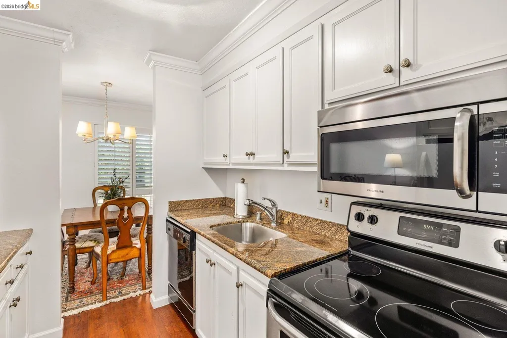 551 Jean Street Oakland CA 94610
