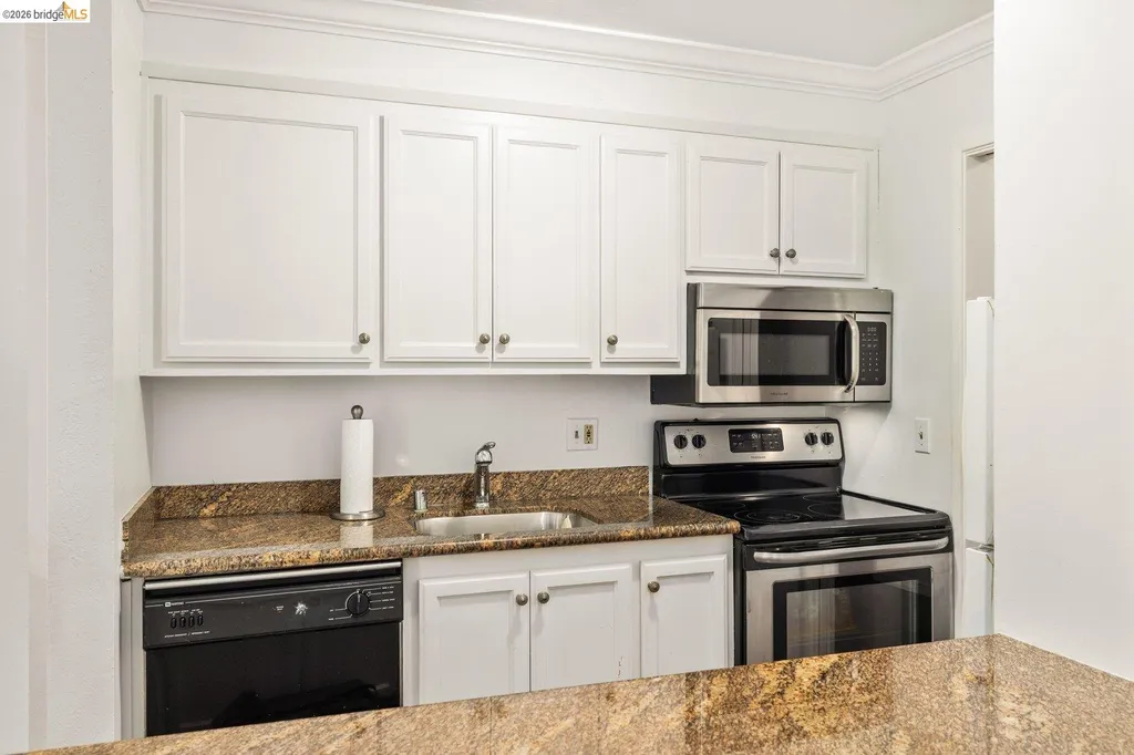551 Jean Street Oakland CA 94610