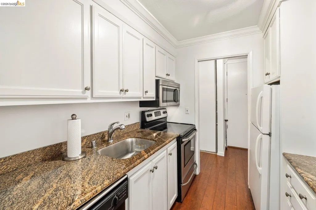551 Jean Street Oakland CA 94610