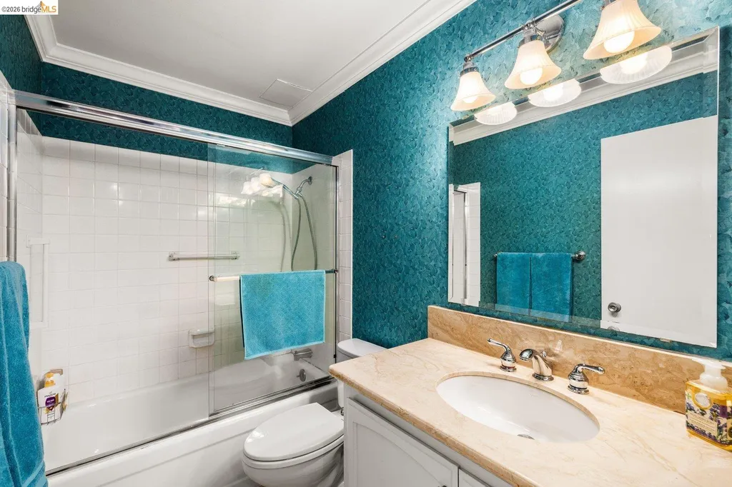 551 Jean Street Oakland CA 94610