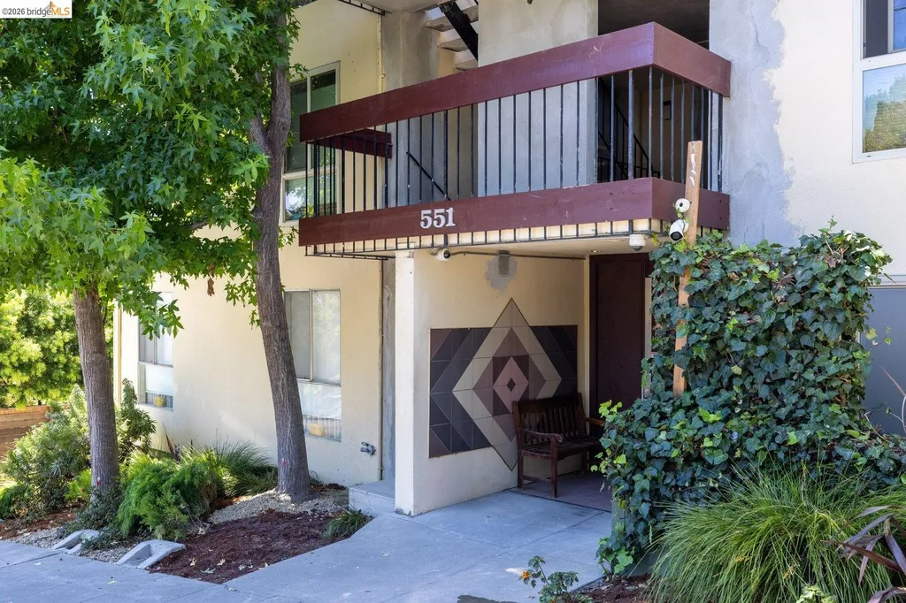 551 Jean Street Oakland CA 94610