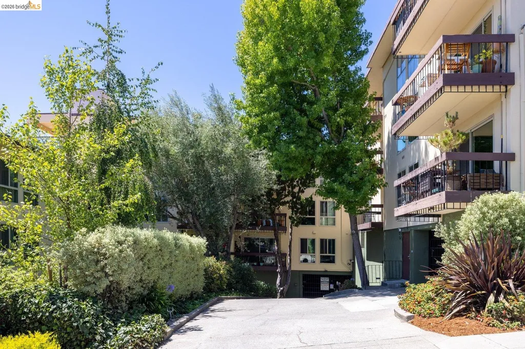 551 Jean Street Oakland CA 94610