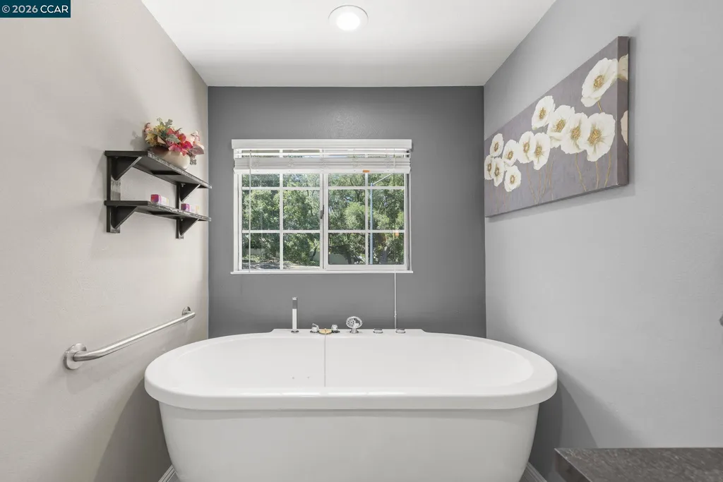 1002 Pinehurst Court Concord CA 94521