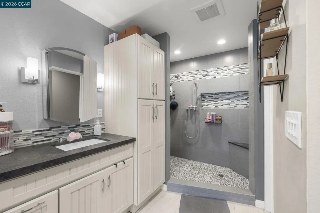 1002 Pinehurst Court Concord CA 94521