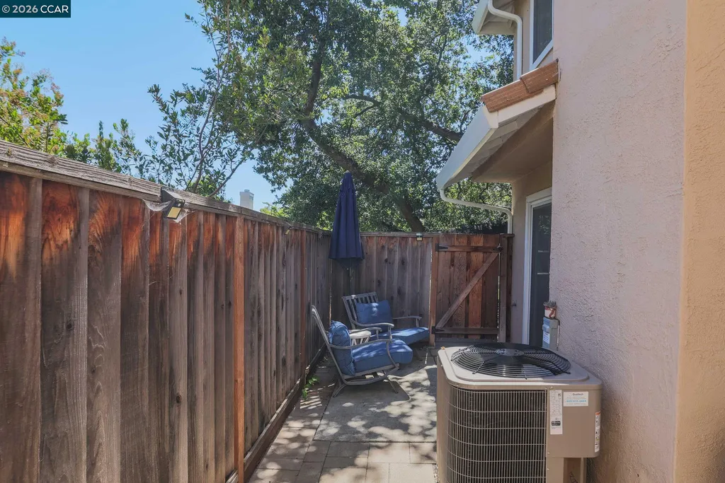 1002 Pinehurst Court Concord CA 94521