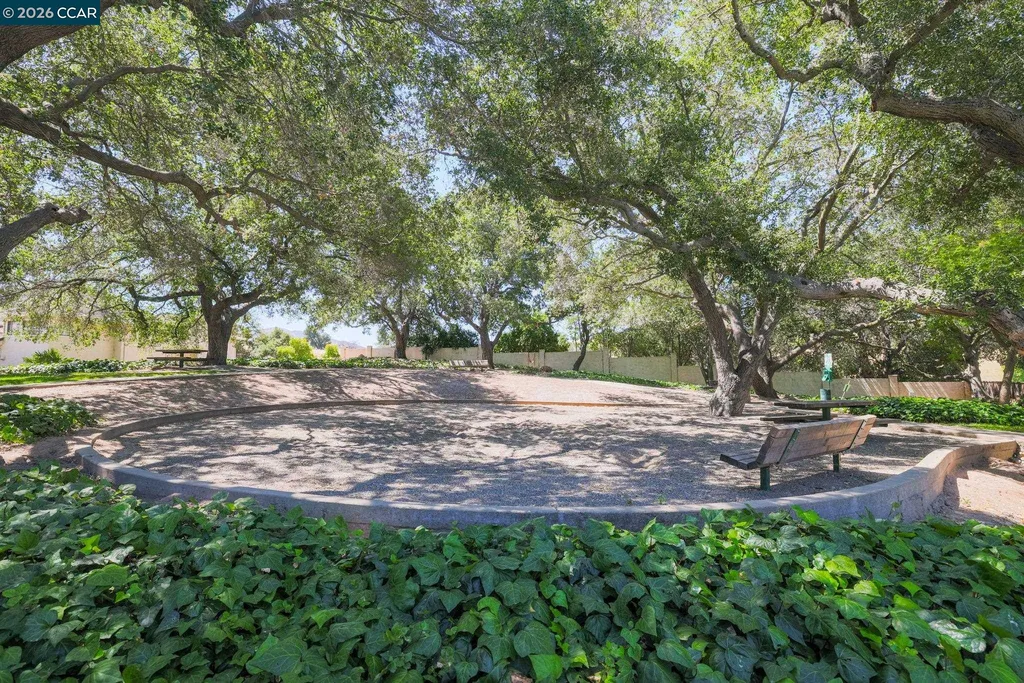 1002 Pinehurst Court Concord CA 94521