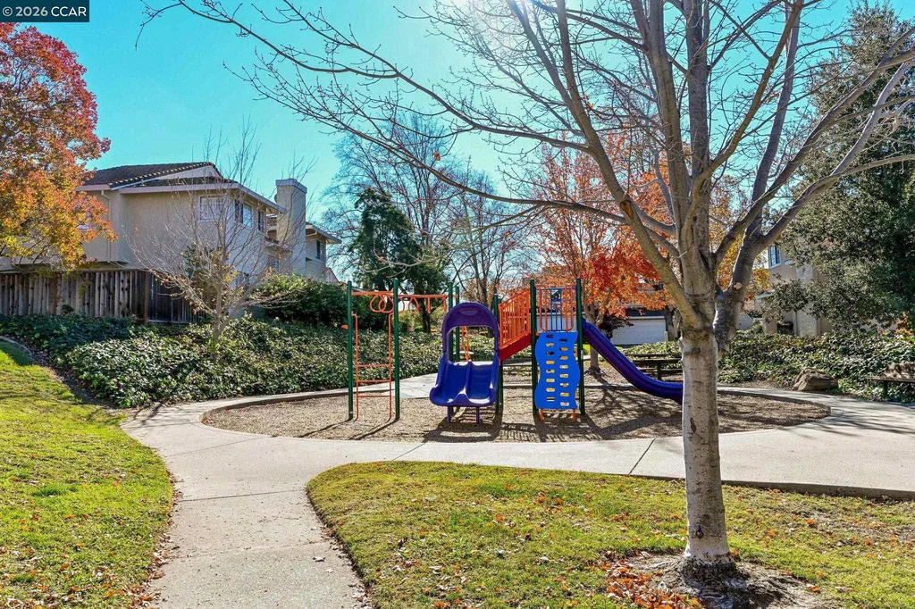 1002 Pinehurst Court Concord CA 94521