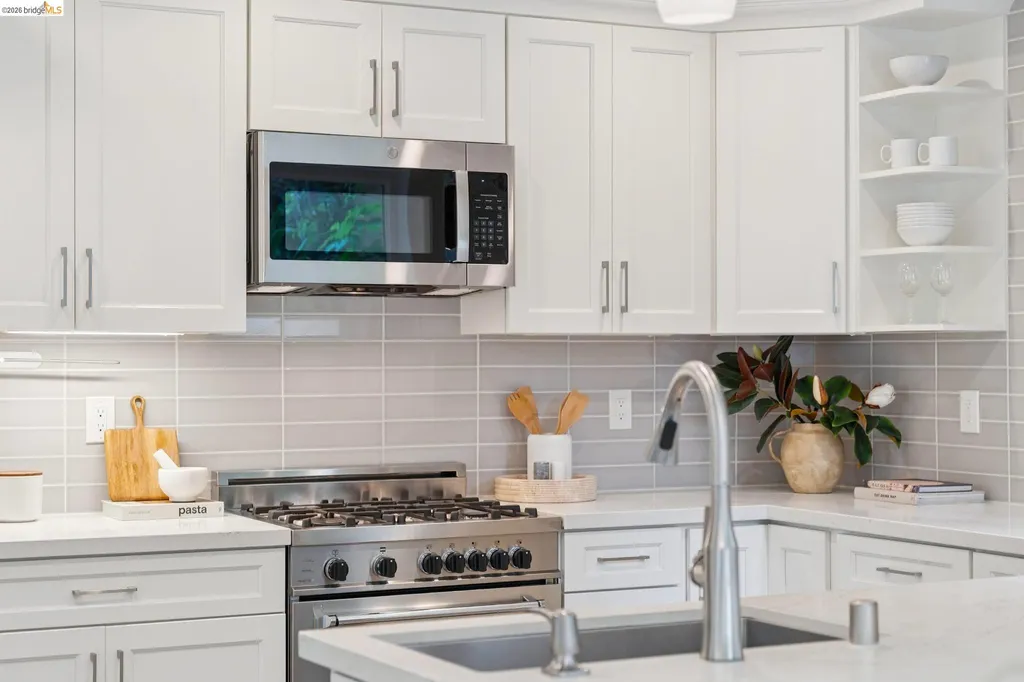 1722 Excelsior Avenue Oakland CA 94602