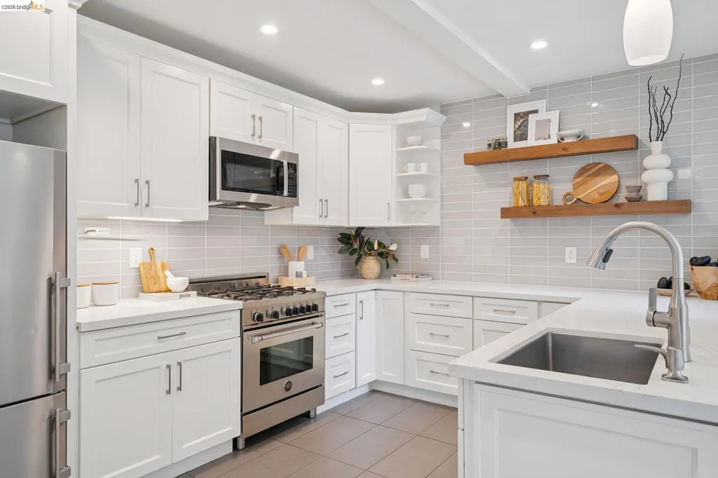 1722 Excelsior Avenue Oakland CA 94602
