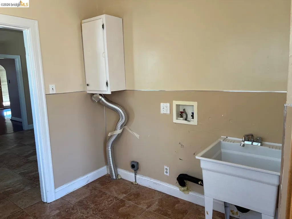 478 11th Street Pittsburg CA 94565