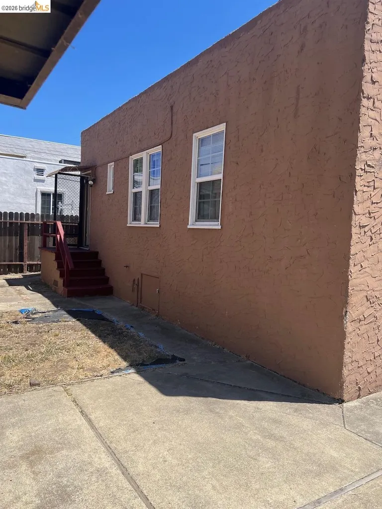478 11th Street Pittsburg CA 94565