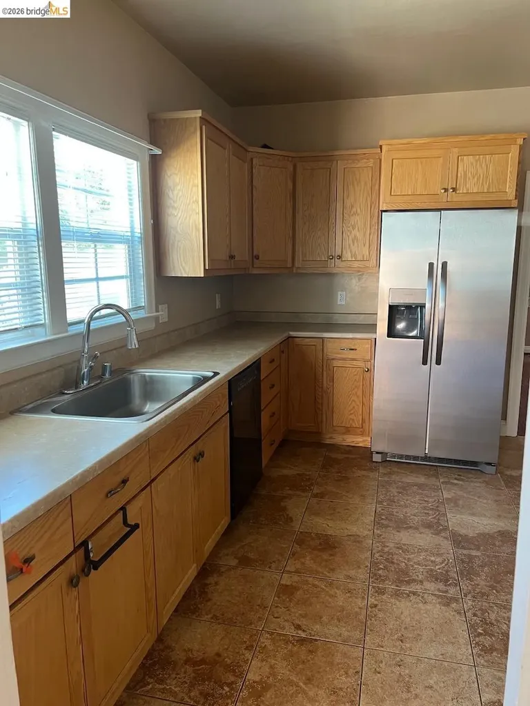478 11th Street Pittsburg CA 94565