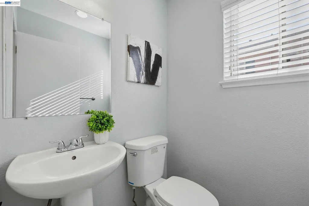 38860 Garibaldi Common Fremont CA 94536