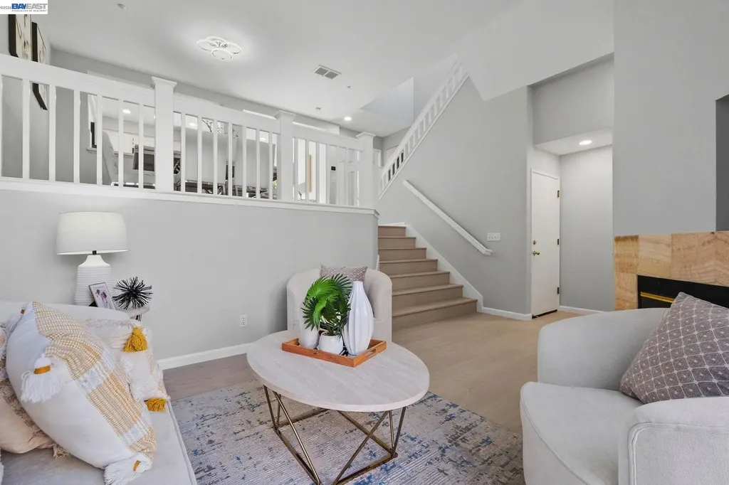 38860 Garibaldi Common Fremont CA 94536