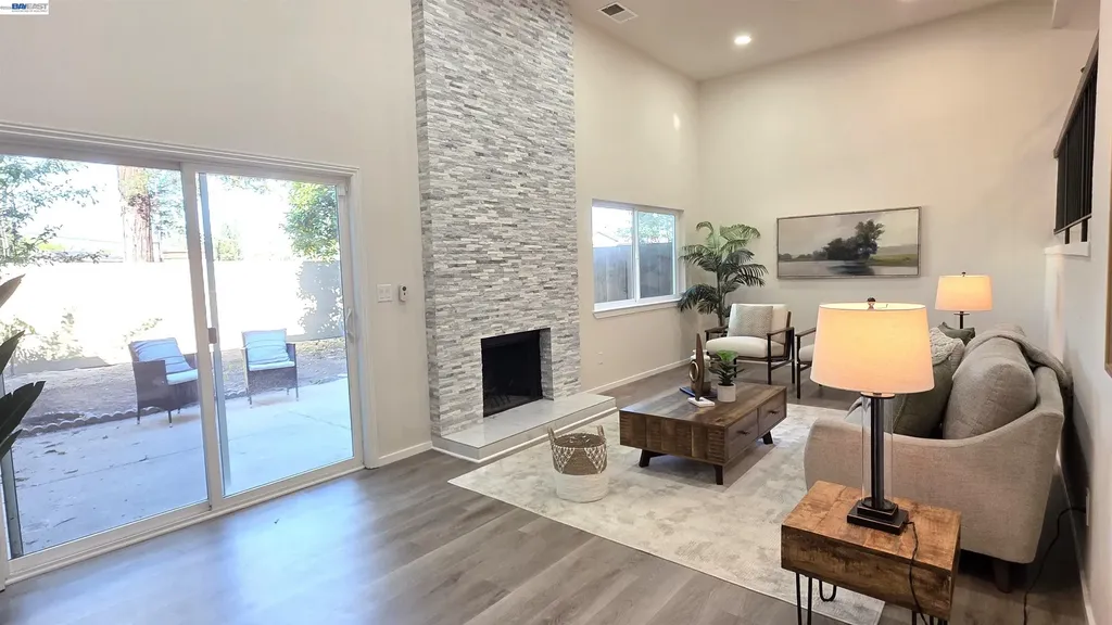 37856 Bright Common Fremont CA 94536