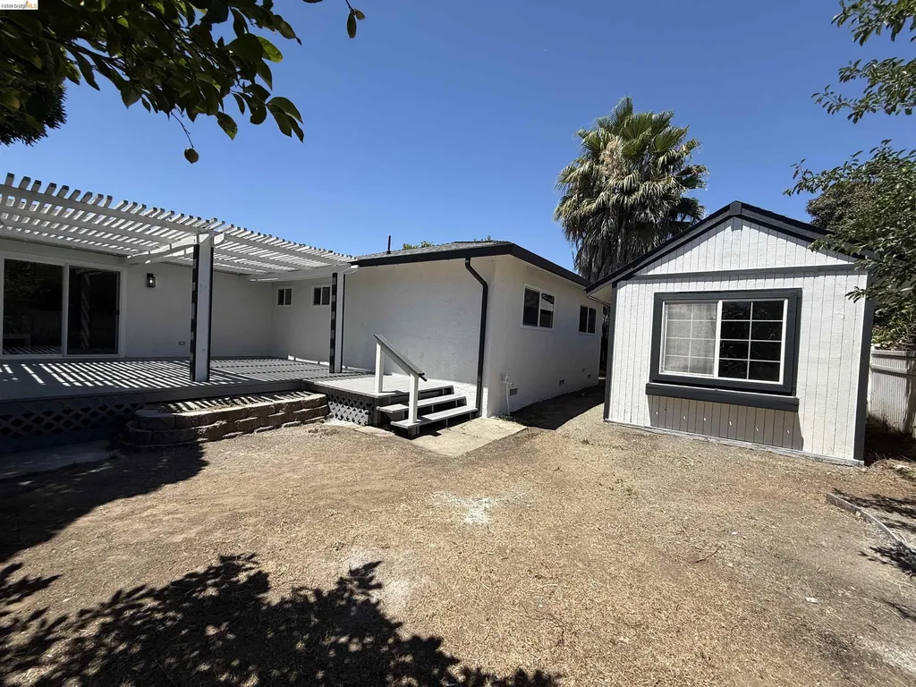 1124 Monterey Drive Antioch CA 94509