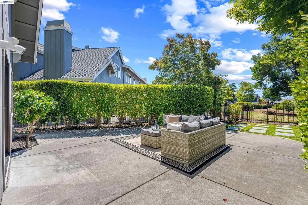 328 Eagle Nest Lane Danville CA 94506