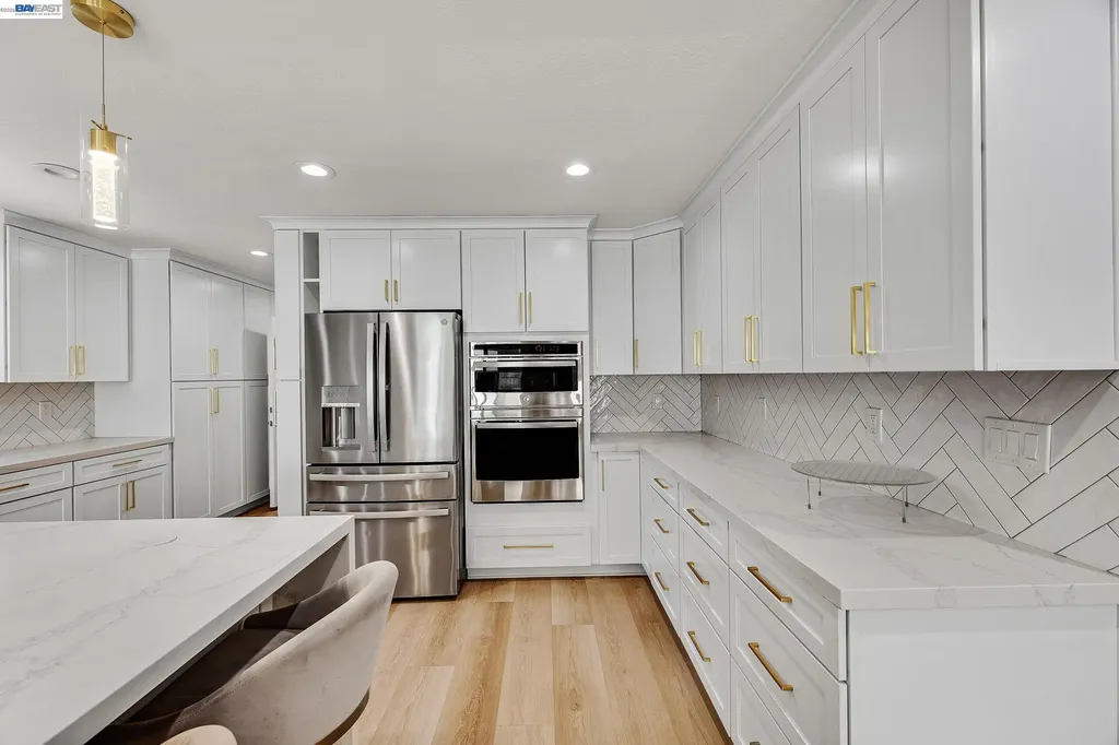 6344 Paloverde Road Castro Valley CA 94552