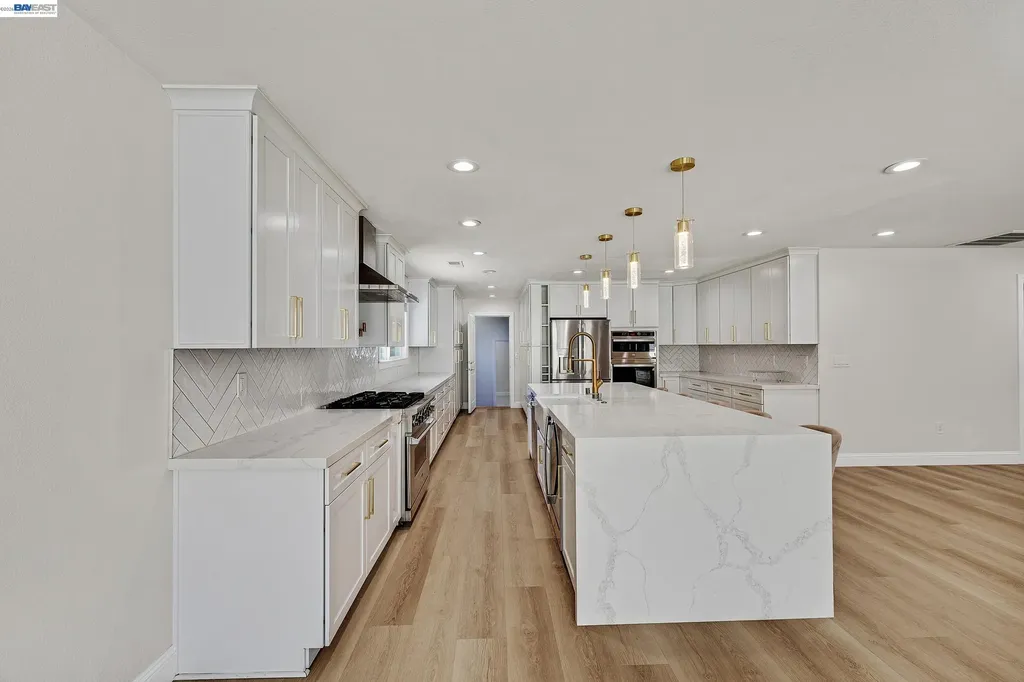 6344 Paloverde Road Castro Valley CA 94552