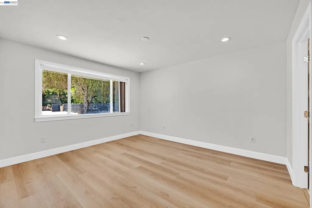 6344 Paloverde Road Castro Valley CA 94552