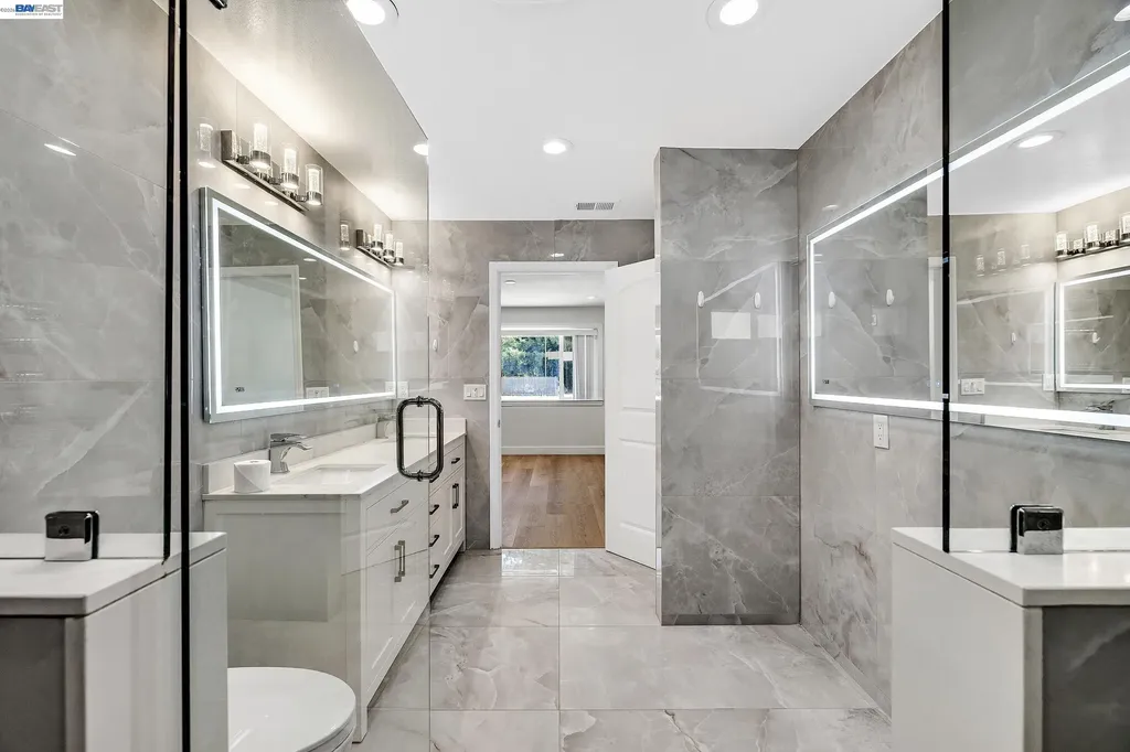 6344 Paloverde Road Castro Valley CA 94552