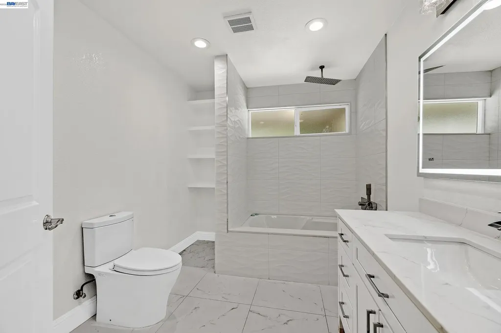 6344 Paloverde Road Castro Valley CA 94552