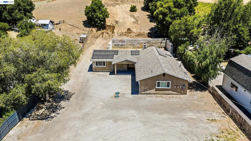 6344 Paloverde Road Castro Valley CA 94552