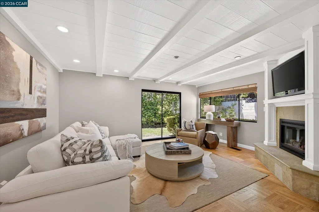 94 Devin Drive Moraga CA 94556