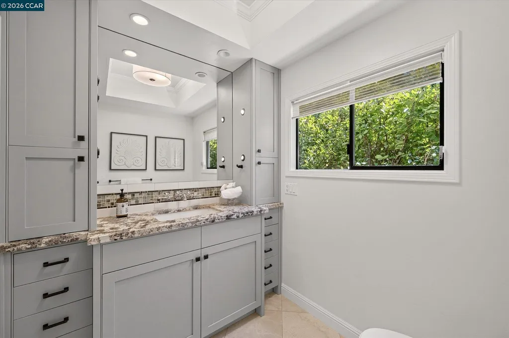 94 Devin Drive Moraga CA 94556