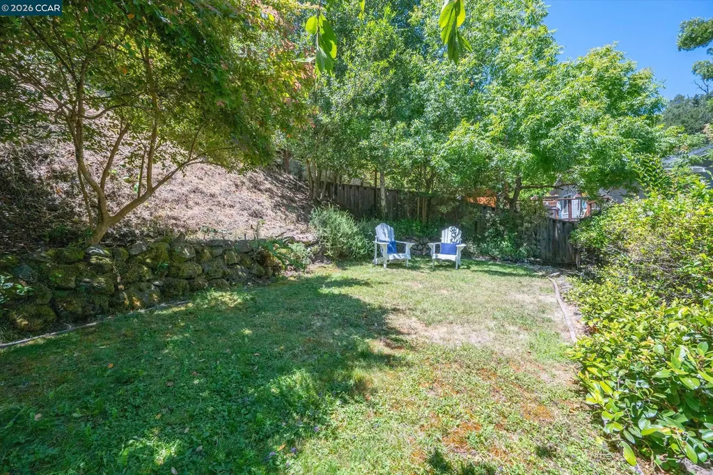 94 Devin Drive Moraga CA 94556