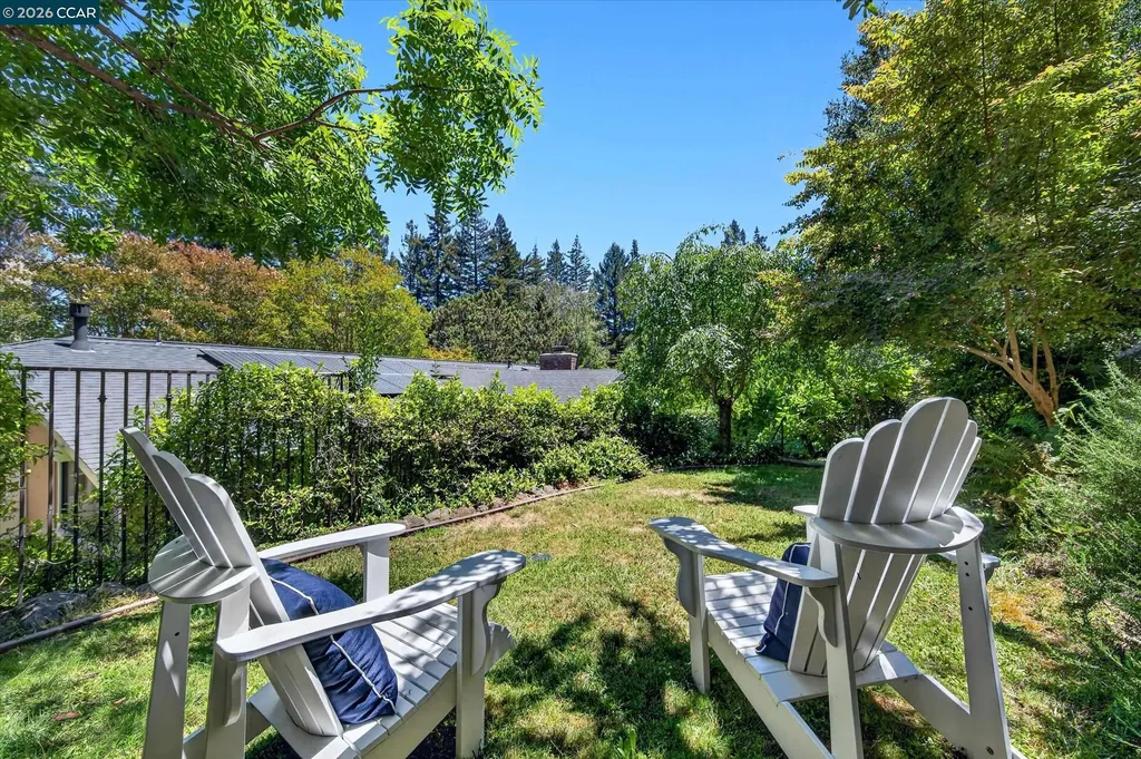 94 Devin Drive Moraga CA 94556