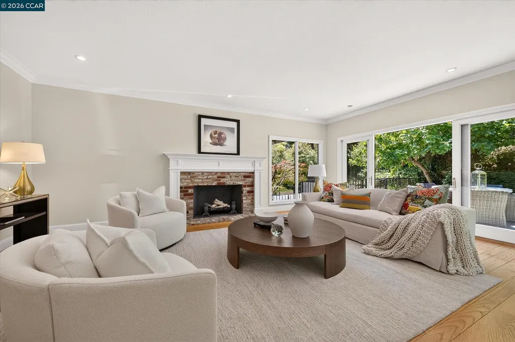 94 Devin Drive Moraga CA 94556