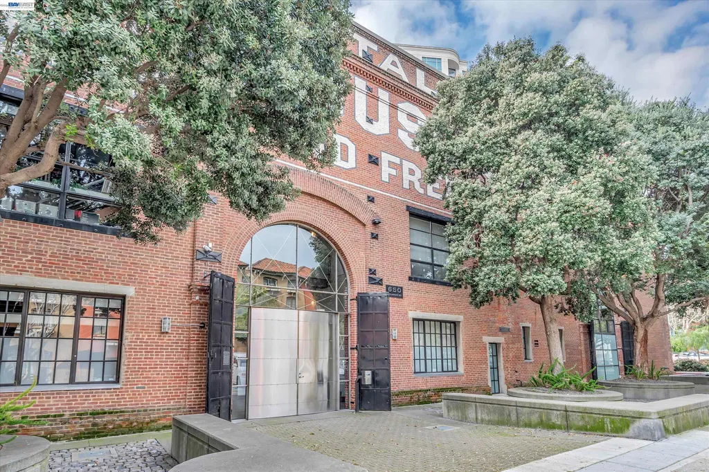 650 Delancey Street San Francisco CA 94107