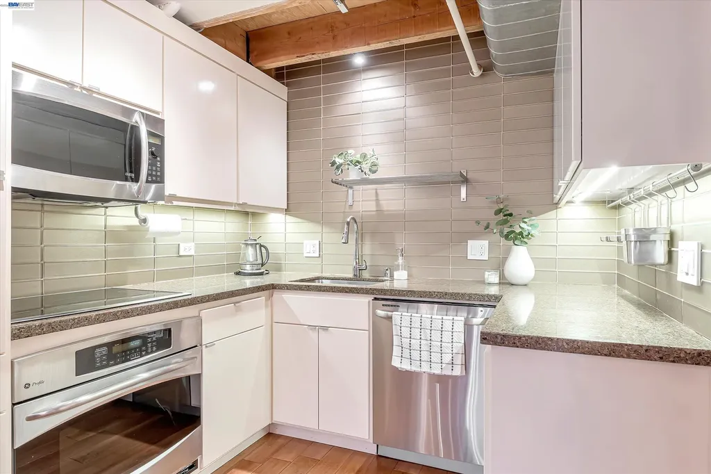 650 Delancey Street San Francisco CA 94107
