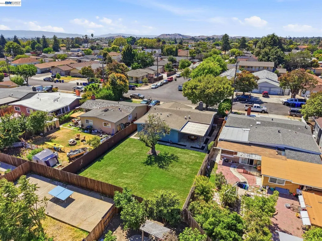 6684 Graham Avenue Newark CA 94560