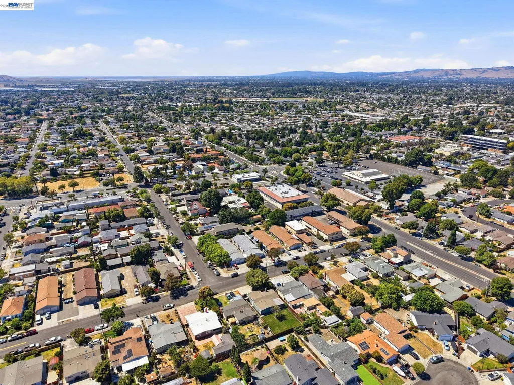 6684 Graham Avenue Newark CA 94560