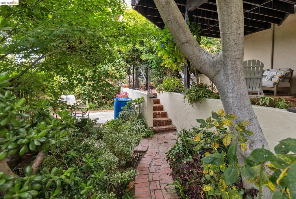 1001 Park Lane Piedmont CA 94610