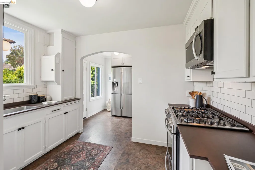 7423 Ward Avenue El Cerrito CA 94530