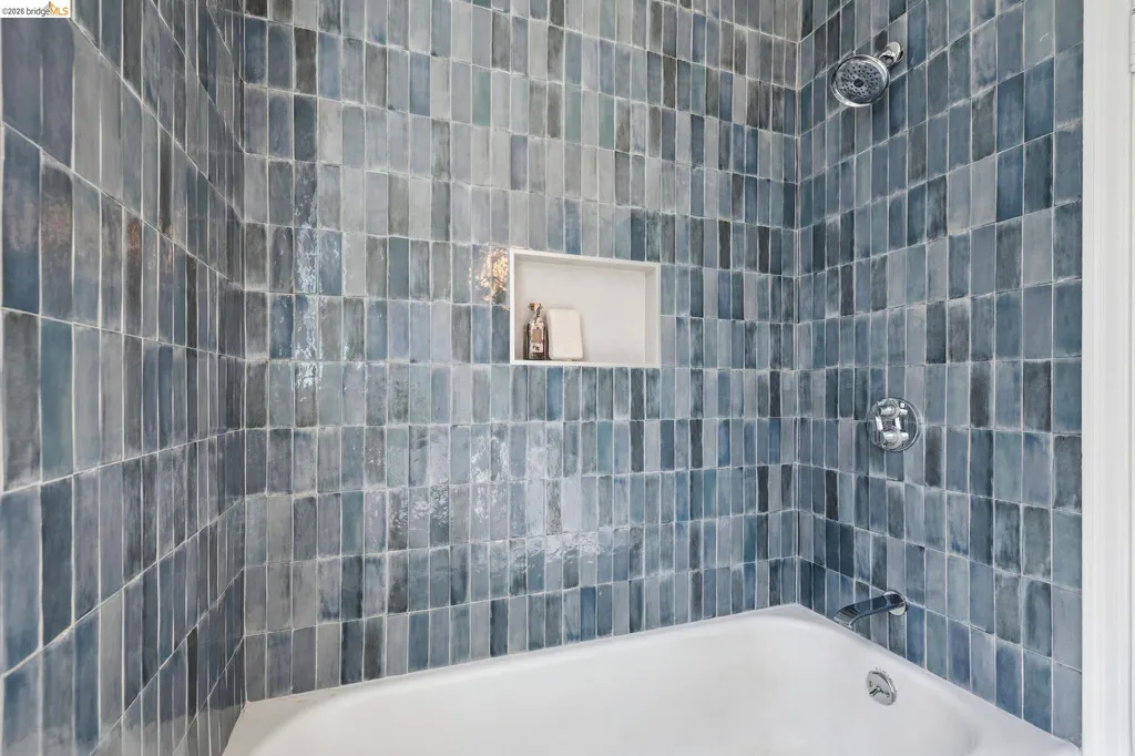 7423 Ward Avenue El Cerrito CA 94530