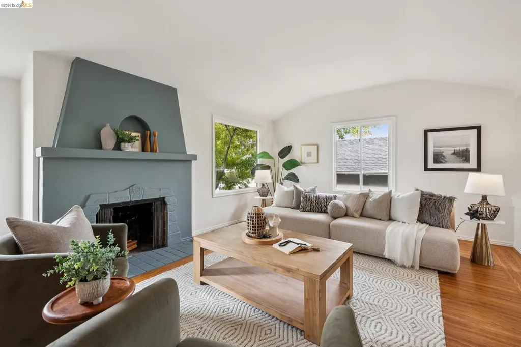 7423 Ward Avenue El Cerrito CA 94530