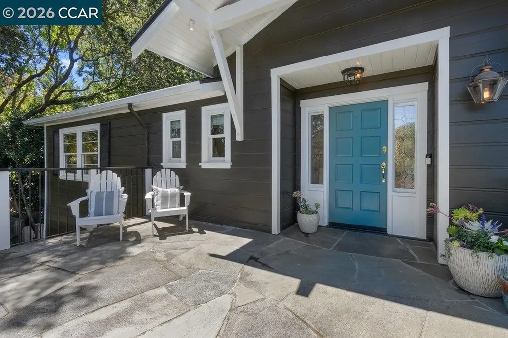 59 El Toyonal Orinda CA 94563