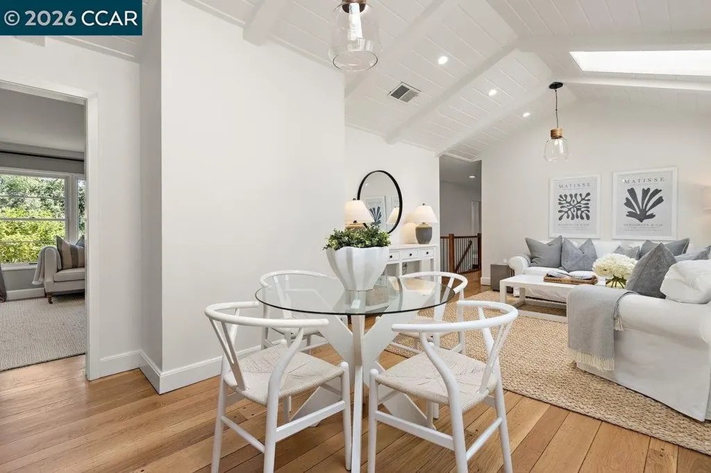 59 El Toyonal Orinda CA 94563
