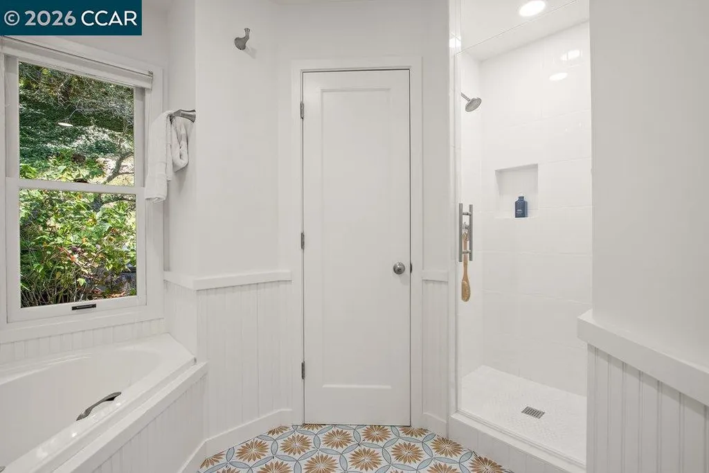 59 El Toyonal Orinda CA 94563