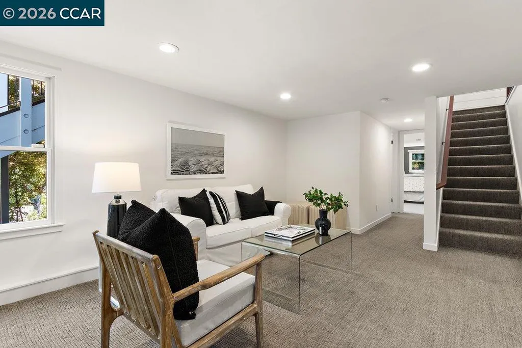 59 El Toyonal Orinda CA 94563