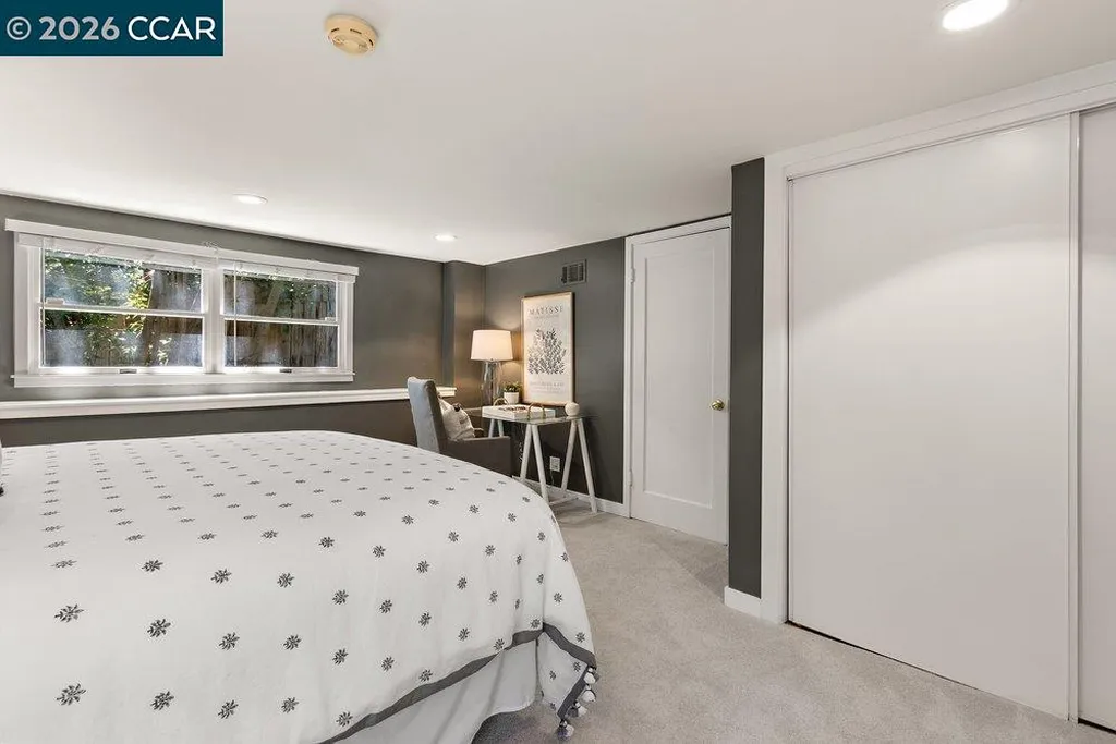 59 El Toyonal Orinda CA 94563