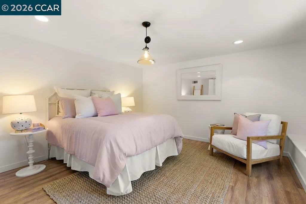 59 El Toyonal Orinda CA 94563